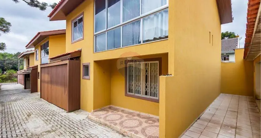 Sobrado para alugar em Boqueirão de 110.00m² com 3 Quartos, 1 Suite e 2 Garagens