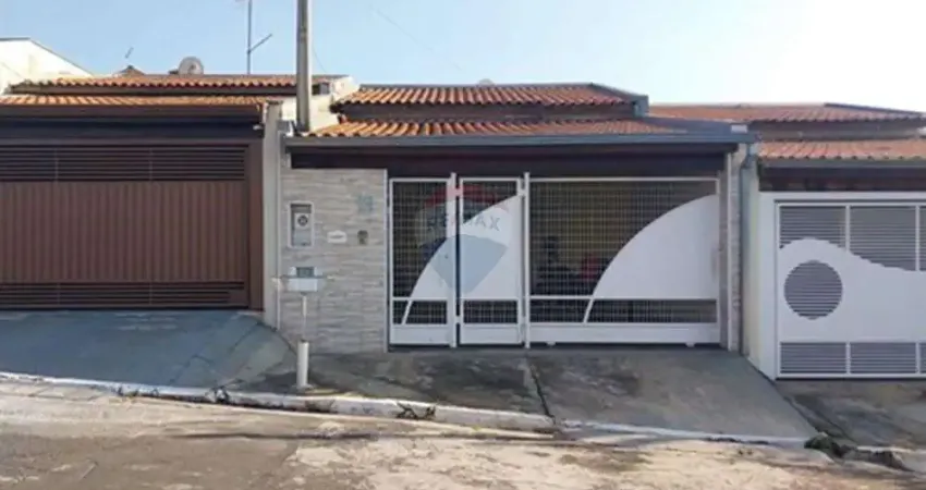 Casa para venda em Vila Letônia de 114.28m² com 2 Quartos, 1 Suite e 2 Garagens
