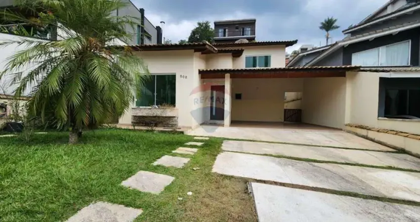 Casa para alugar em Parque Residencial Itapeti de 250.00m² com 3 Quartos, 2 Suites e 6 Garagens