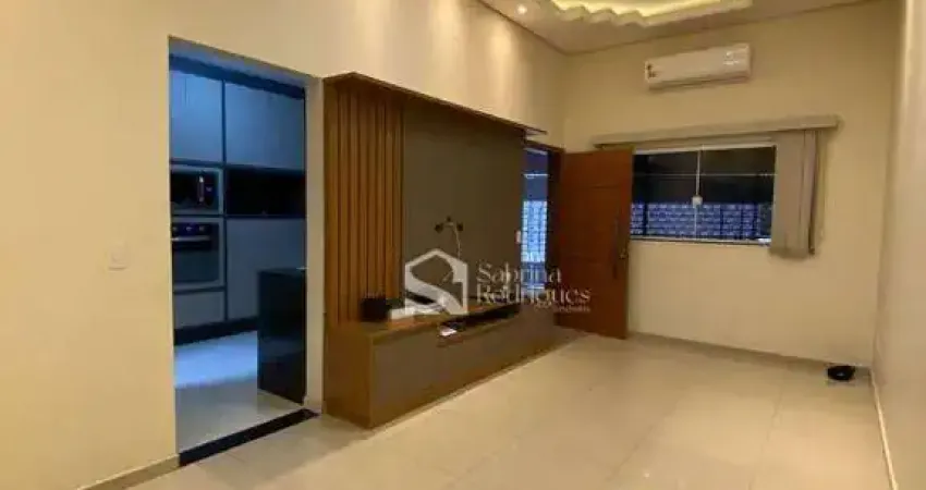 Casa para alugar em Jardim Regente de 110.00m² com 3 Quartos, 1 Suite e 2 Garagens