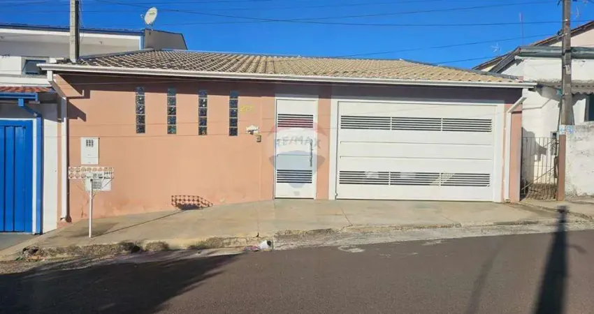 Casa para venda em Vila Santa Luzia de 171.00m² com 3 Quartos, 1 Suite e 3 Garagens