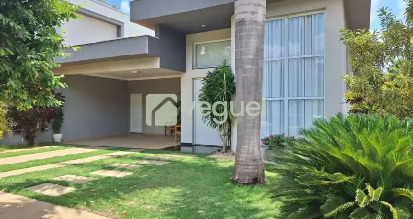 Casa de Condomínio para venda em Vila do Golf de 210.00m² com 3 Quartos, 1 Suite e 4 Garagens
