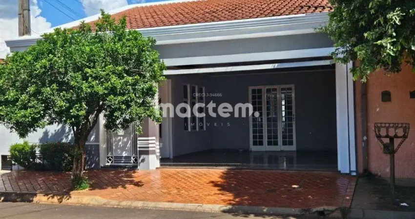Casa para venda em Jardim Nassim Mamed de 138.00m² com 3 Quartos, 1 Suite e 2 Garagens