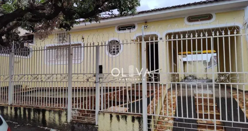 Casa para venda em Vila Maceno de 140.00m² com 3 Quartos, 2 Suites e 4 Garagens