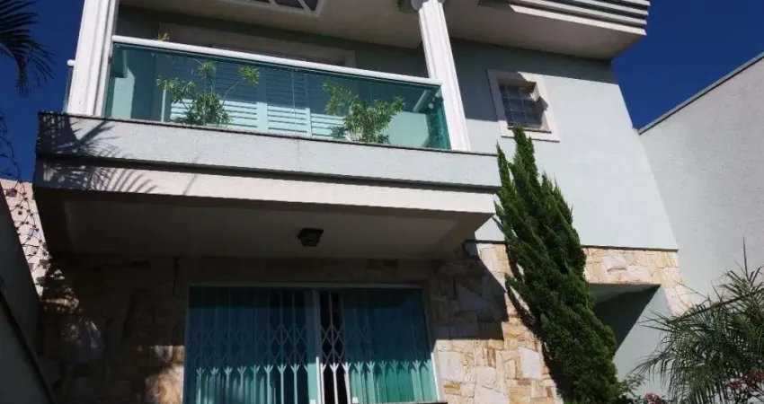 Casa para venda em Vila Pereira Barreto de 305.00m² com 3 Quartos, 3 Suites e 4 Garagens