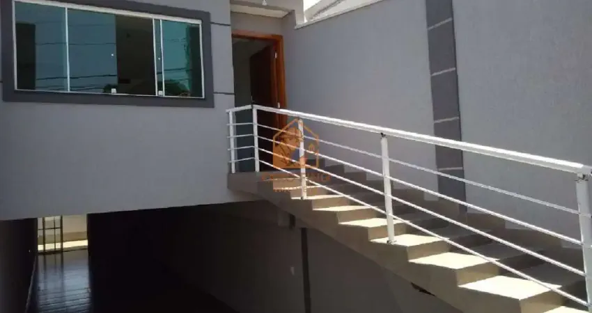 Casa para venda em Jardim Maristela de 180.00m² com 3 Quartos, 3 Suites e 3 Garagens