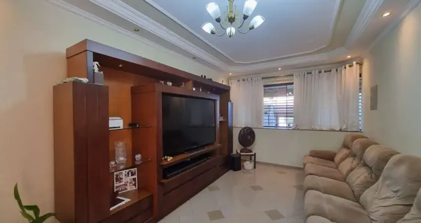 Casa para venda em Parque São Domingos de 158.00m² com 4 Quartos, 2 Suites e 4 Garagens