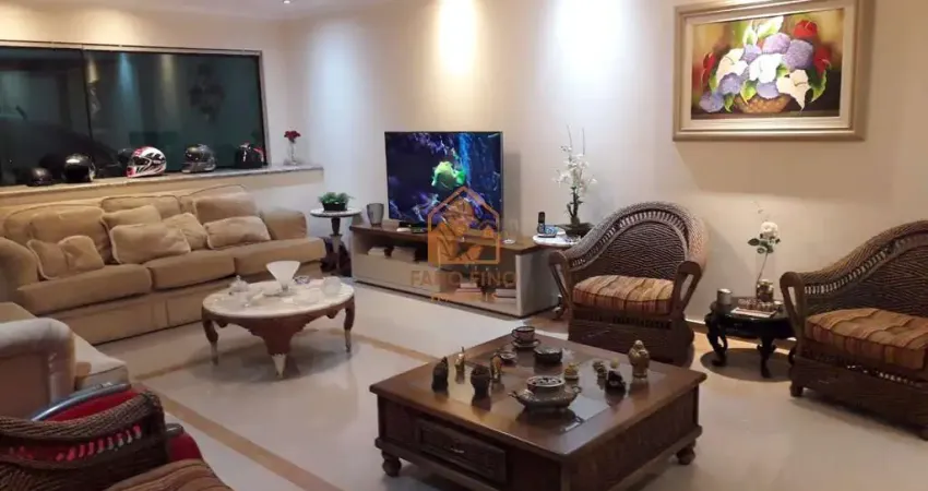 Casa para venda em Jardim Regina de 550.00m² com 4 Quartos, 2 Suites e 4 Garagens