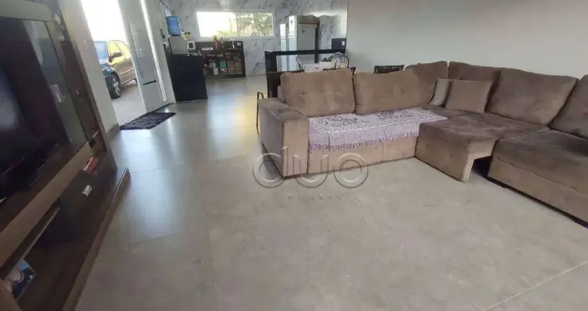 Casa para venda em Conceição de 240.00m² com 3 Quartos, 2 Suites e 8 Garagens