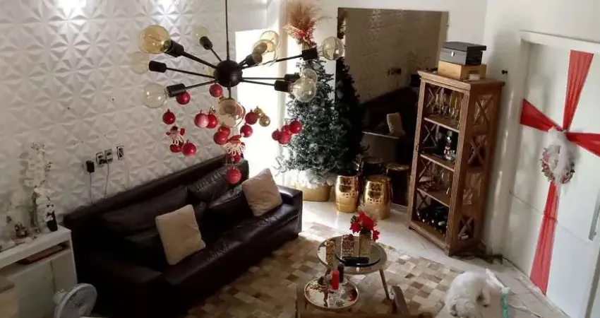 Casa para venda em Jardim Califórnia de 221.00m² com 3 Quartos, 1 Suite e 4 Garagens