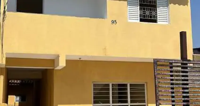 Casa para venda em Jardim Califórnia de 141.00m² com 2 Quartos, 1 Suite e 2 Garagens