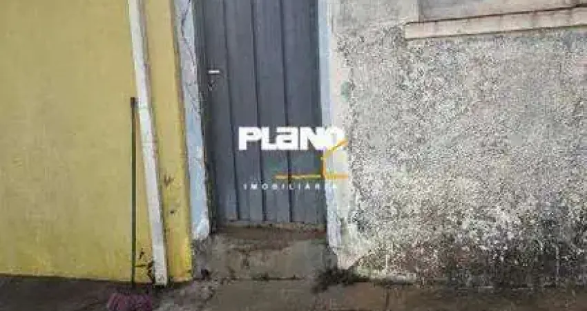 Casa para alugar em Vila Santos Dumont de 35.00m² com 2 Quartos