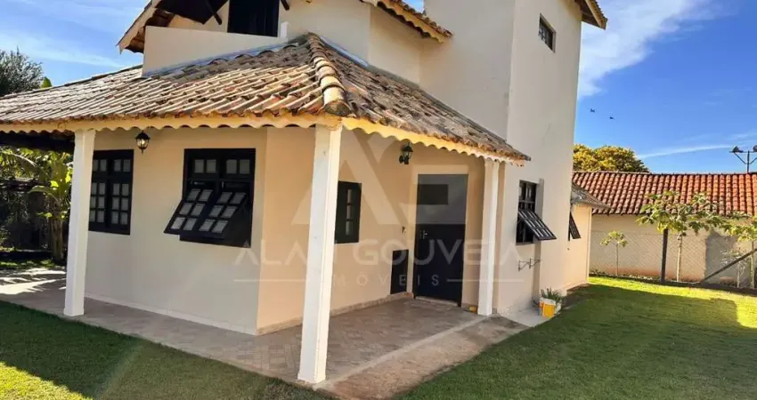 Casa para alugar em Residencial Flamboyant de 350.00m² com 2 Quartos, 1 Suite e 4 Garagens