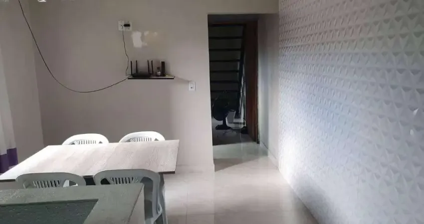 Sobrado para venda em Parque Residencial Itapeti de 80.00m² com 3 Quartos e 2 Garagens