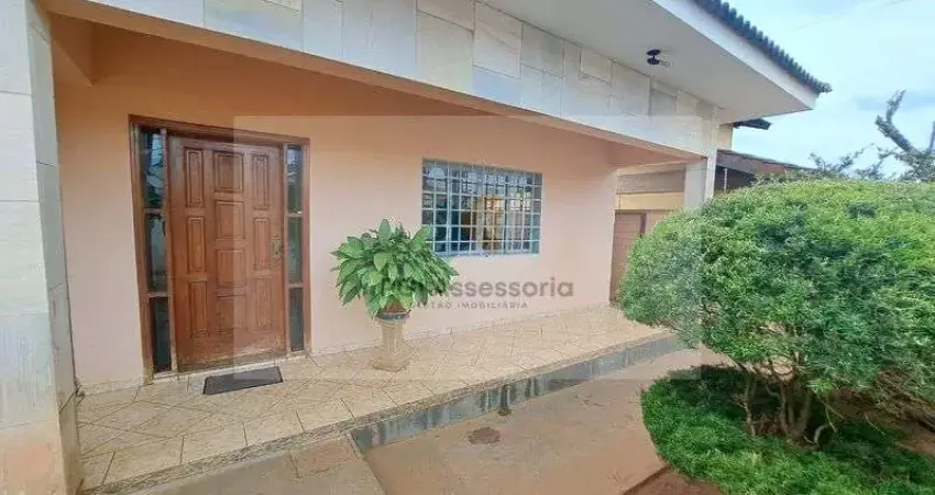 Casa para alugar em Jardim Morumbi de 260.00m² com 1 Quarto e 3 Suites