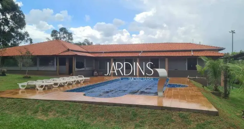 Chácara para venda em Chácara Picolo de 398.00m² com 3 Quartos, 3 Suites e 20 Garagens