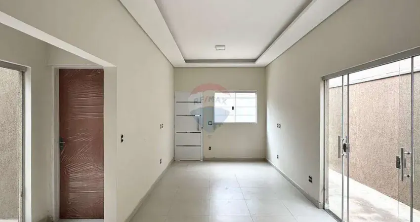 Casa para venda em Jardim Ângelo Jurca de 73.00m² com 2 Quartos, 1 Suite e 2 Garagens