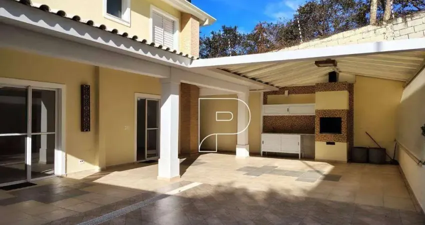Casa de Condomínio para venda e aluguel em Granja Viana de 214.00m² com 3 Quartos, 3 Suites e 4 Garagens