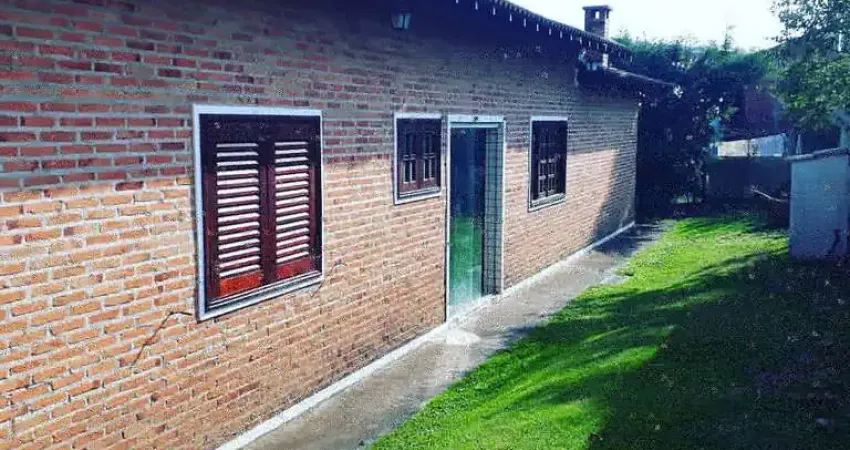 Chácara para venda em Caixa D´água de 170.00m² com 2 Quartos, 1 Suite e 8 Garagens