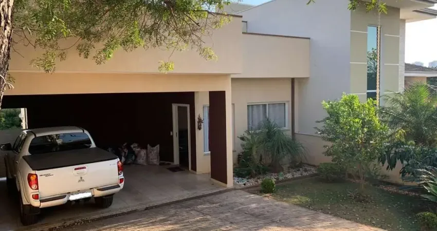 Casa de Condomínio para venda em Jardim Pinheiros de 255.00m² com 3 Quartos, 3 Suites e 4 Garagens