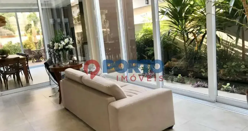Casa de Condomínio para venda em Pinheiro de 293.00m² com 4 Quartos, 3 Suites e 4 Garagens