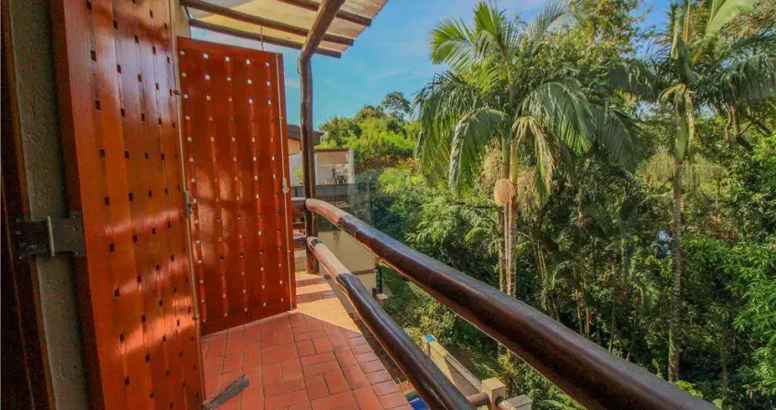 Casa de Condomínio para alugar em Granja Olga I de 305.00m² com 5 Quartos, 1 Suite e 2 Garagens