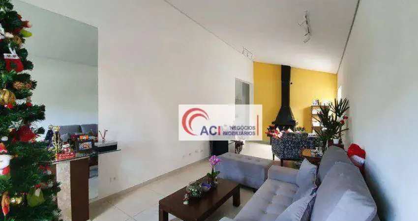 Casa de Condomínio para venda e aluguel em Vila Verde de 355.00m² com 3 Quartos, 3 Suites e 4 Garagens