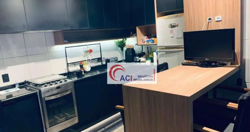 Casa de Condomínio para venda e aluguel em Granja Viana de 432.00m² com 3 Quartos, 3 Suites e 4 Garagens