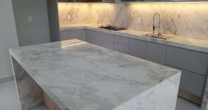 Casa de Condomínio para venda em Jardim Residencial Viena de 150.00m² com 3 Quartos, 3 Suites e 4 Garagens