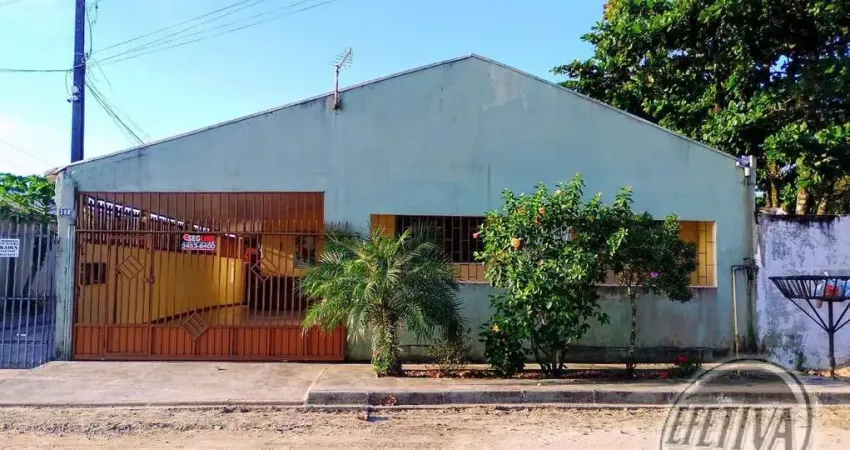 Casa para venda em Matinhos de 200.00m² com 3 Quartos, 1 Suite e 3 Garagens