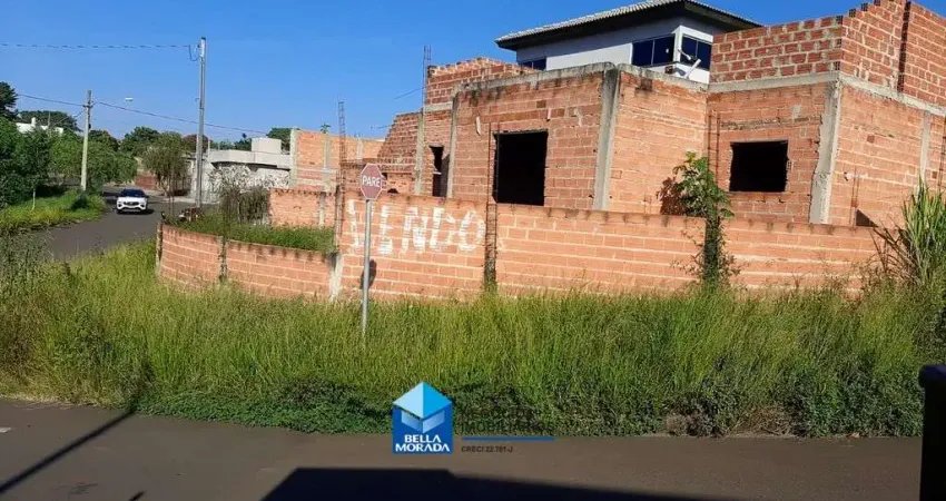 Casa para venda em Centro de 190.00m² com 2 Quartos, 1 Suite e 2 Garagens