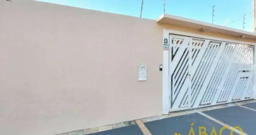 Casa para venda em Jardim Acapulco de 248.00m² com 3 Quartos, 1 Suite e 2 Garagens
