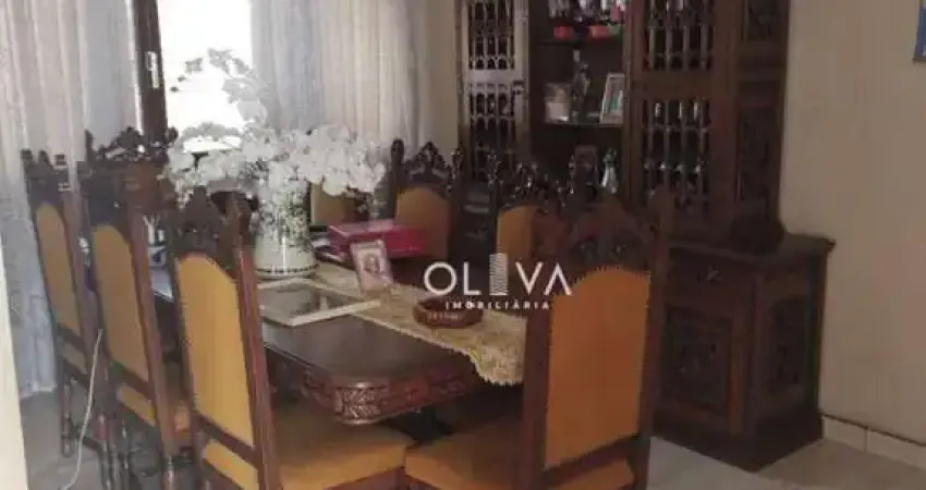 Sobrado para venda e aluguel em Boa Vista de 450.00m² com 3 Quartos, 1 Suite e 6 Garagens