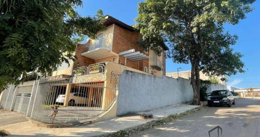 Casa para venda em Jardim América de 291.00m² com 3 Quartos, 3 Suites e 5 Garagens