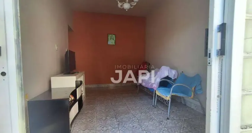 Casa para venda em Parque Centenário de 219.00m² com 4 Quartos, 1 Suite e 2 Garagens