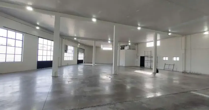 Galpão / Depósito / Armazém para alugar em Jardim São Paulo de 702.00m² com 18 Garagens