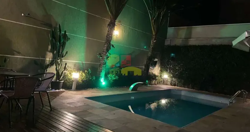 Sobrado para venda em Independência de 202.00m² com 3 Quartos, 3 Suites e 2 Garagens