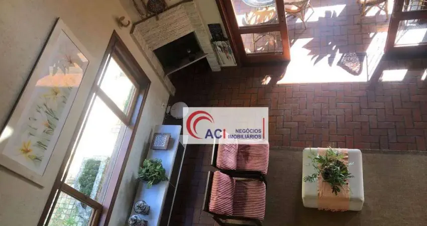 Casa de Condomínio para venda e aluguel em Vila Verde de 373.00m² com 3 Quartos, 1 Suite e 6 Garagens