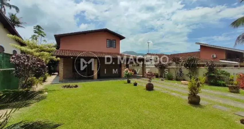 Casa para venda em Praia Da Lagoinha de 441.00m² com 3 Quartos, 2 Suites e 4 Garagens