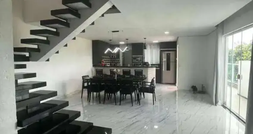 Sobrado para venda em Cezar De Souza de 200.00m² com 3 Quartos, 1 Suite e 2 Garagens
