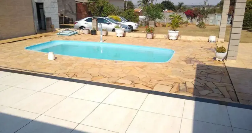 Chácara para venda em grande parque residencial de 200.00m² com 2 quartos e 6 garagens