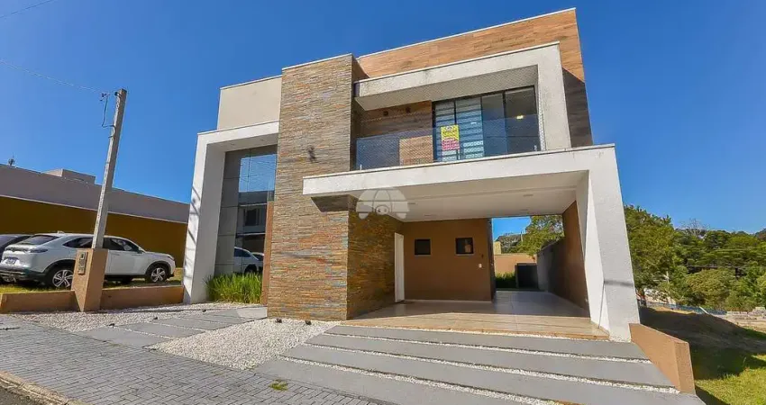 Sobrado para venda em roça grande de 199.00m² com 3 quartos, 1 suite e 2 garagens