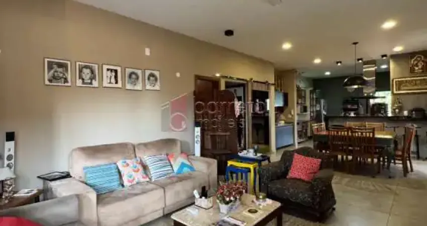 Casa para venda em horto santo antonio de 240.00m² com 3 quartos, 3 suites e 2 garagens