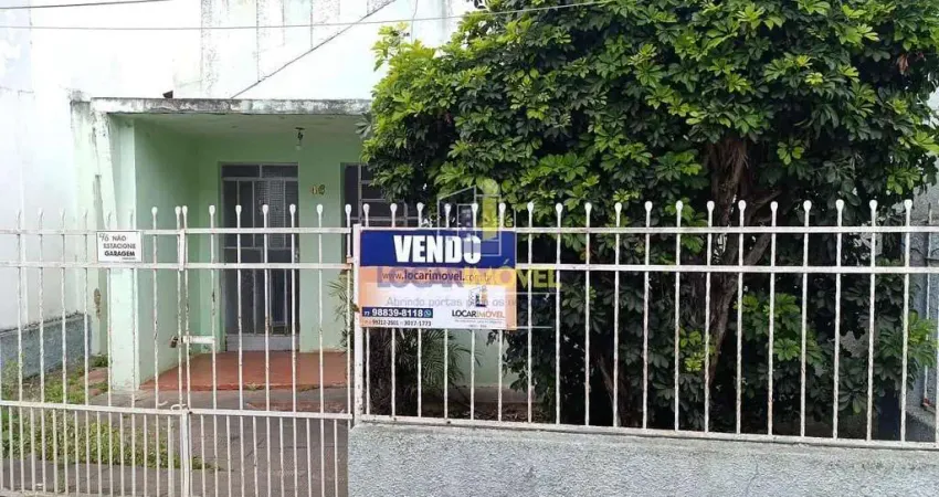 Casa com 3 quartos à venda na Rua Glicério Borba, 46, Centro, Vitória da Conquista