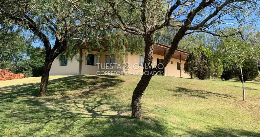 Chácara para venda em fazendinha de 4980.00m² com 3 quartos, 1 suite e 2 garagens