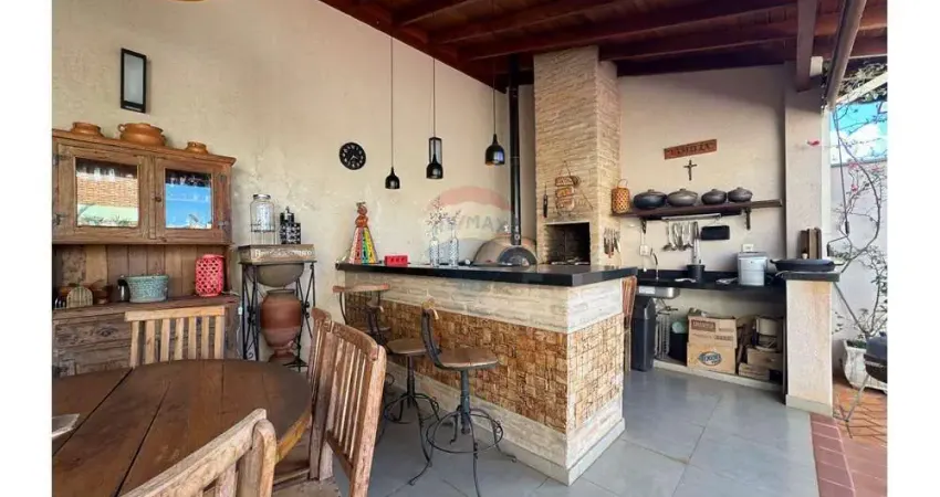 Casa para venda em ribeirânia de 261.10m² com 3 quartos, 1 suite e 2 garagens