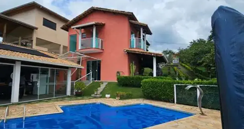 Casa de condomínio para venda em centro de 380.00m² com 3 quartos, 2 suites e 6 garagens