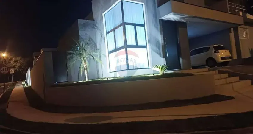 Casa de condomínio para alugar em aparecidinha de 185.00m² com 3 quartos, 3 suites e 4 garagens