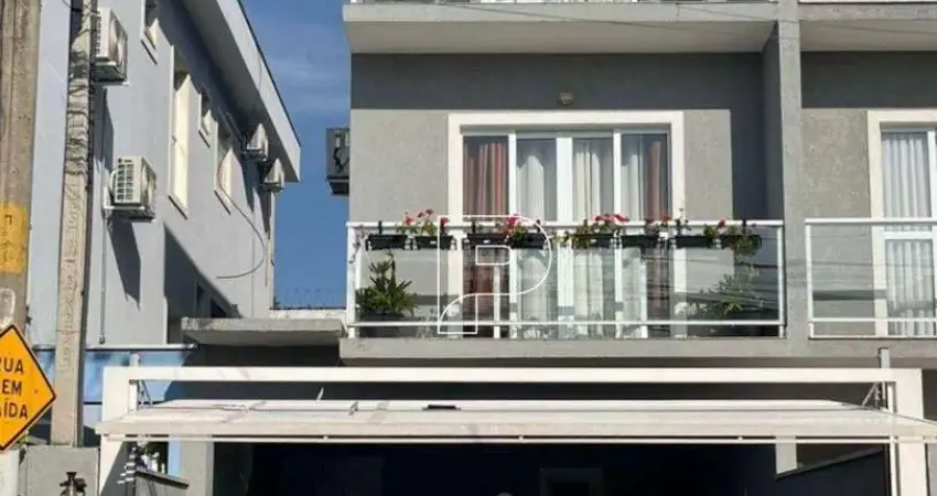 Casa de condomínio para venda em granja viana de 140.00m² com 3 quartos, 1 suite e 4 garagens