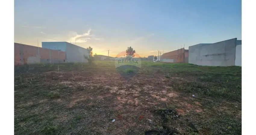 Terreno à venda no Lívia I, Botucatu
